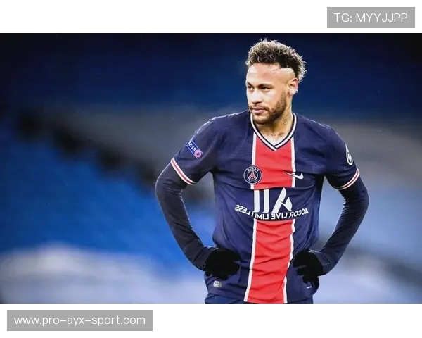 内马尔穿插推进：制造多人围剿的艺术与商业传播